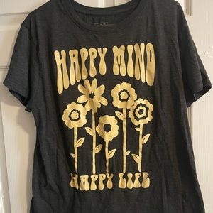 Modern Lux Grey/Yellow Tee Shirt size XL